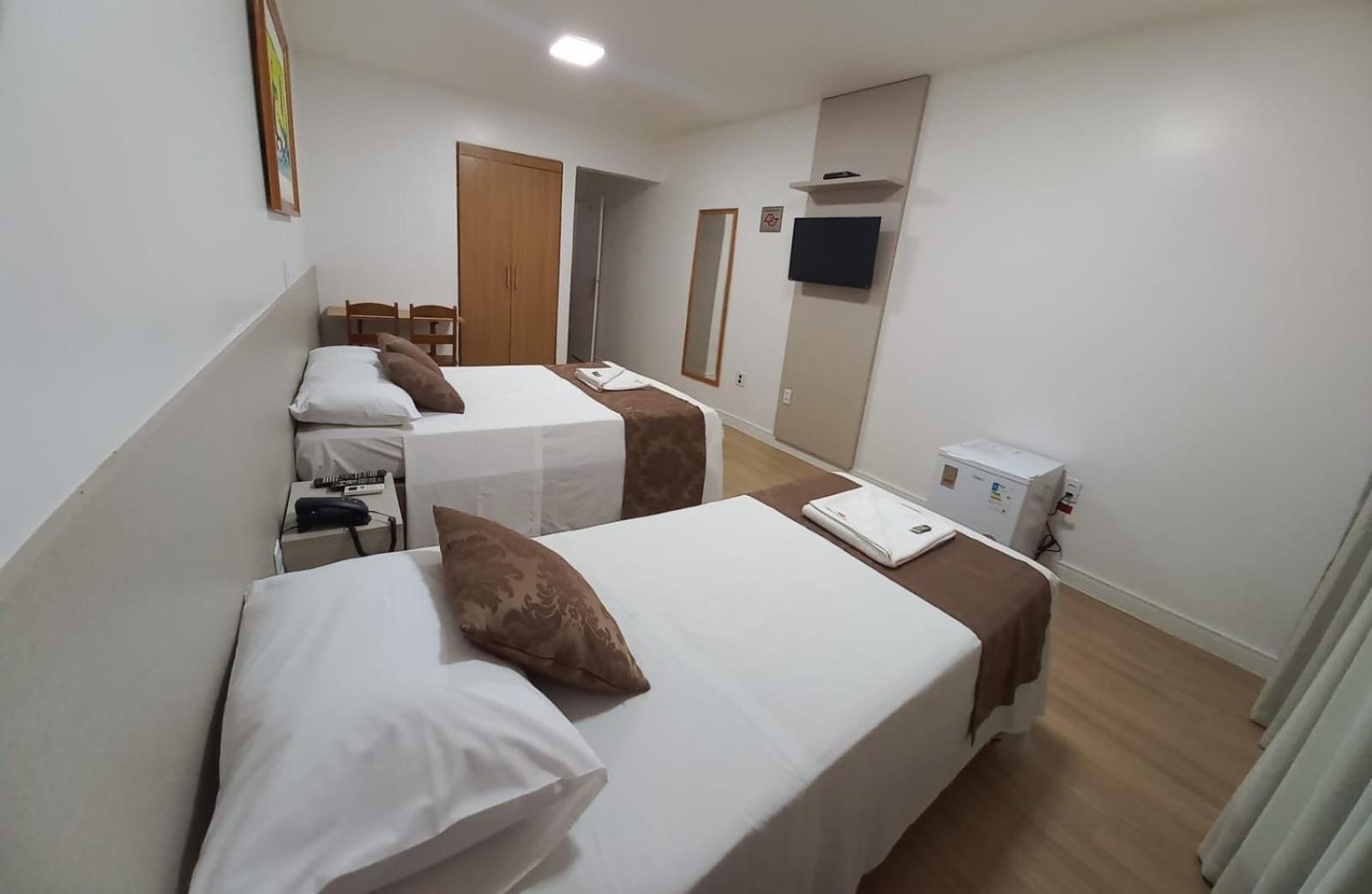 Max Hotel Нуклеу-Бандейранте Екстер'єр фото