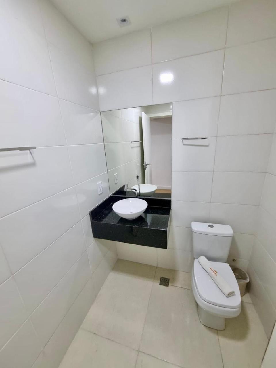 Max Hotel Нуклеу-Бандейранте Екстер'єр фото